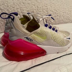 NIKE AIR MAX 270 size 7.5